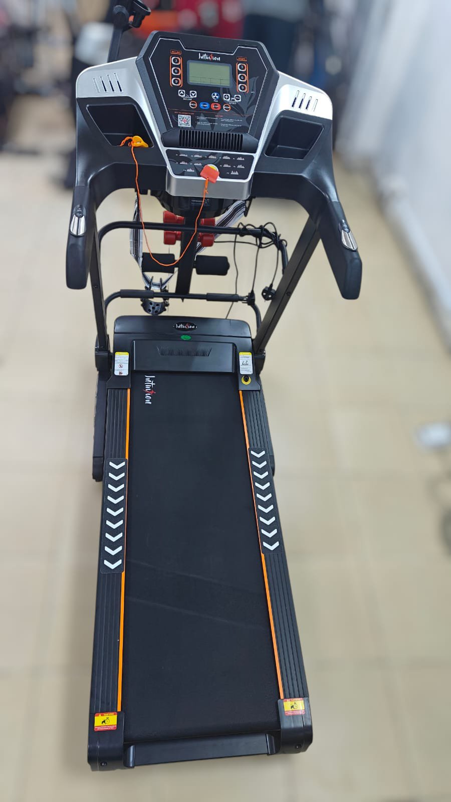 1000273234.jpg HRS T400MS 3.5HP Motor Treadmill with Auto Incline & Free Dumbbells - Image 1
